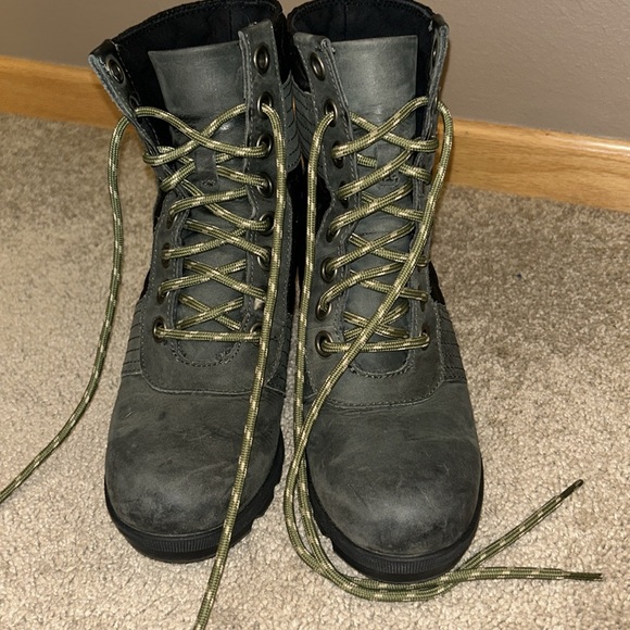SOREL Boots - Picture 3 of 5